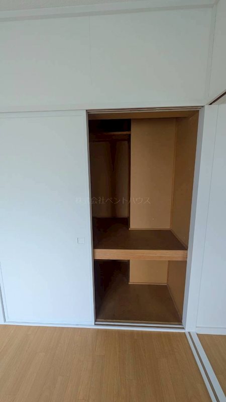 ヴィラナリー旭川Ⅱ503号棟 収納