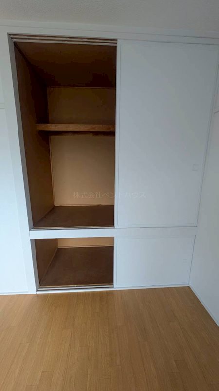 ヴィラナリー旭川Ⅱ503号棟 収納