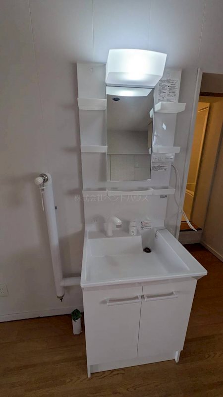 ヴィラナリー旭川Ⅱ503号棟 洗面所