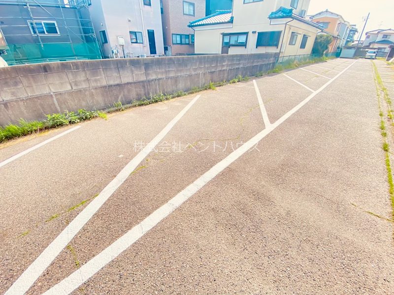 ヴィラナリー黒埼 駐車場あり